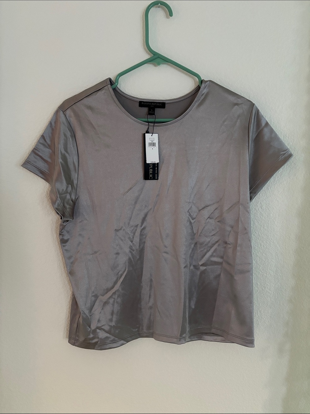 NWT Banana Republic Women's Silver Short Sleeve Satin Tee